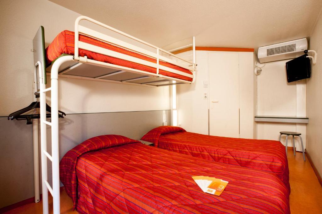 Premiere Classe Lyon Est Aeroport Saint Exupery Zimmer foto