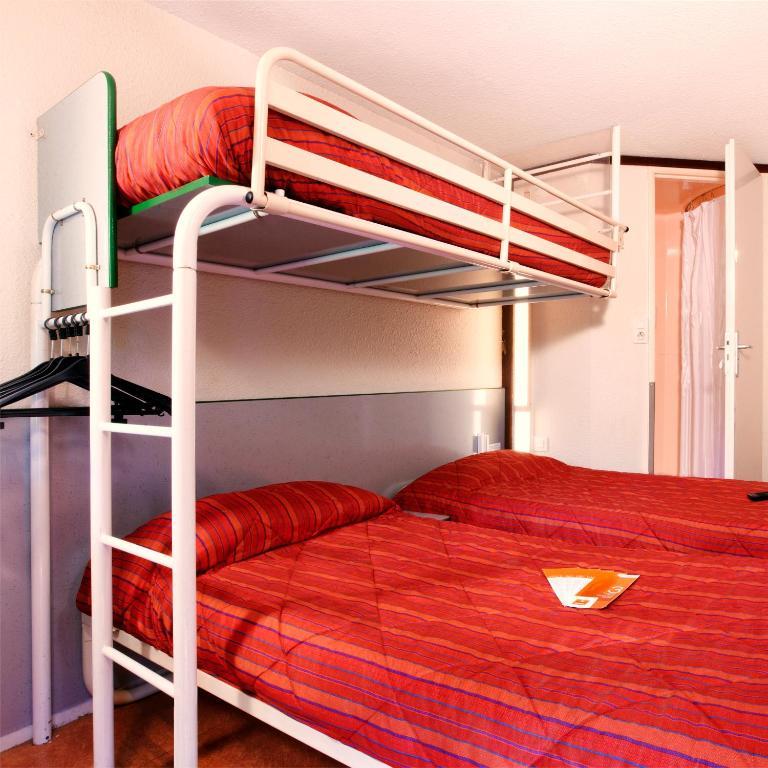 Premiere Classe Lyon Est Aeroport Saint Exupery Zimmer foto